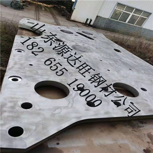 在喀什怎樣給nm500耐磨鋼板進行除銹呢？